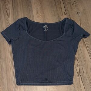 Hollister Women's Dark Blue Crop Top